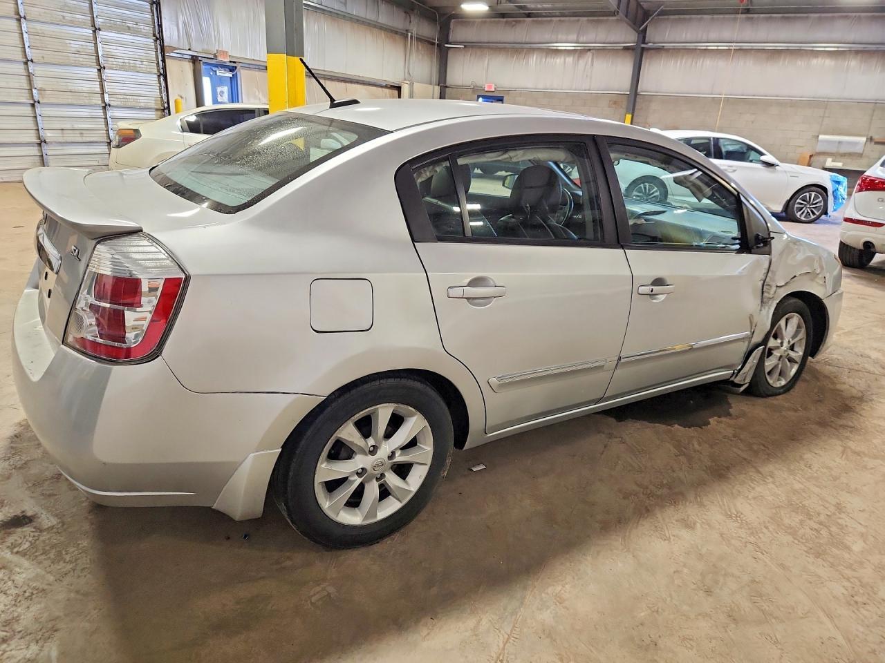 2012 Nissan Sentra 2.0 - Фото 3