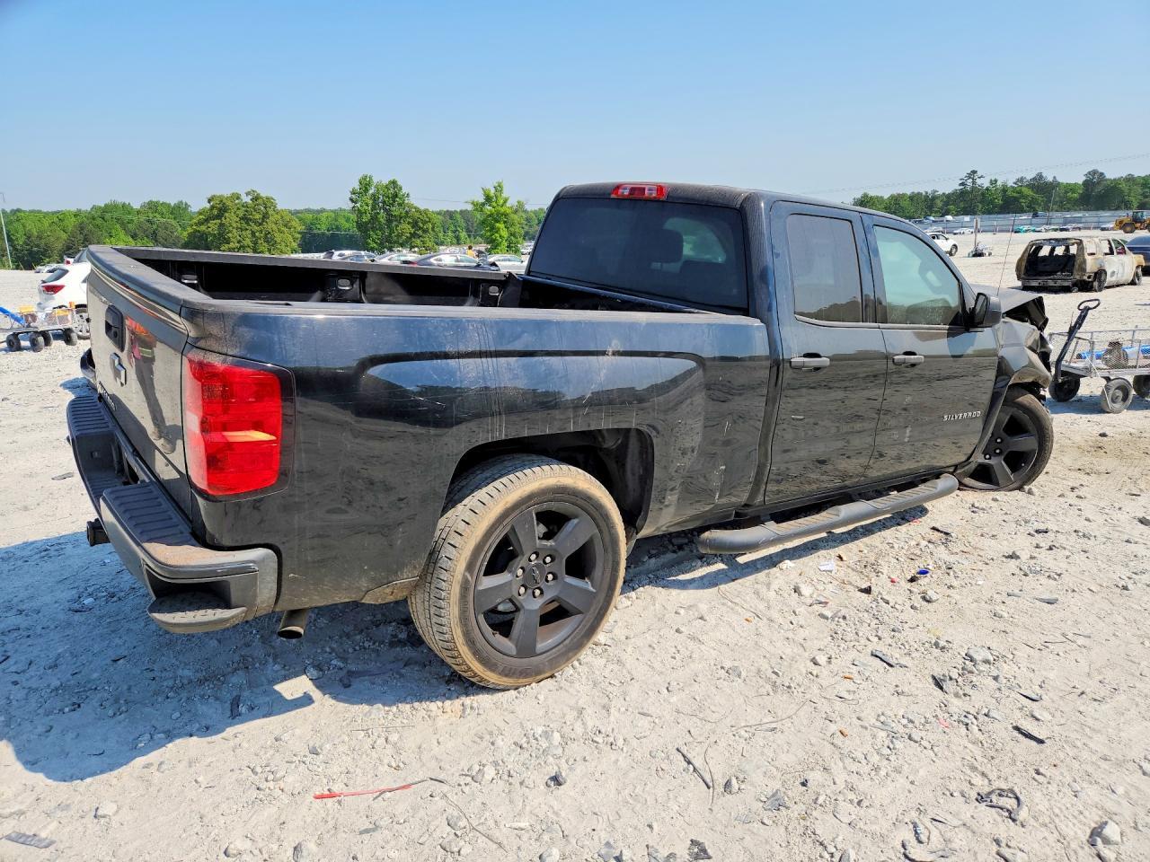 2015 Chevrolet Silverado C1500 - Фото 3