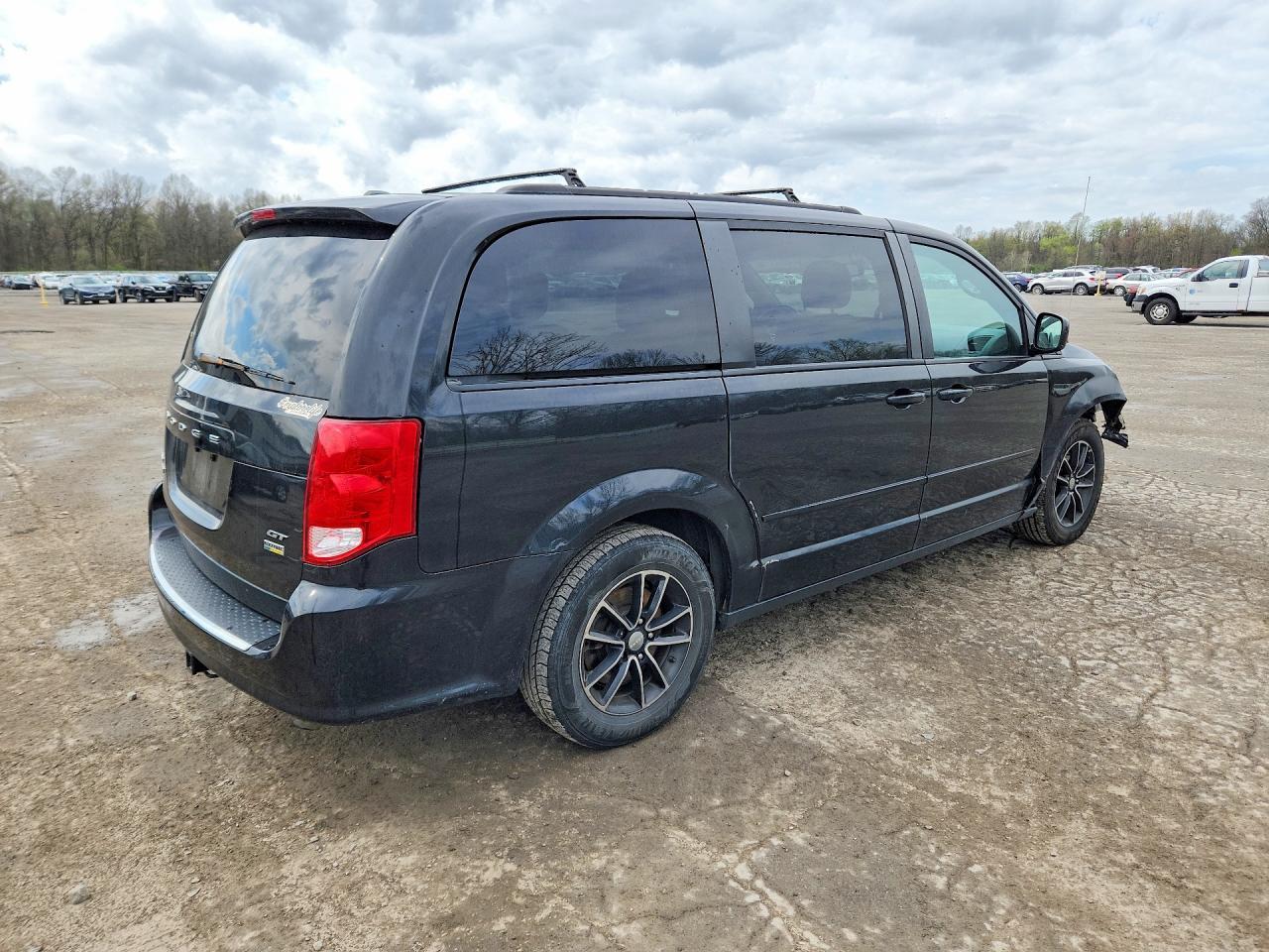 2017 Dodge Grand Caravan Gt - Фото 3