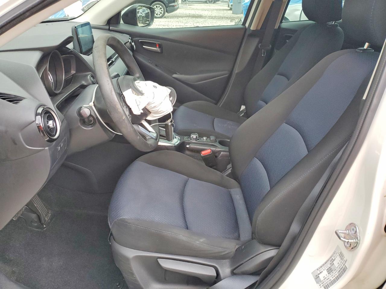 2019 Toyota Yaris Le - Фото 7