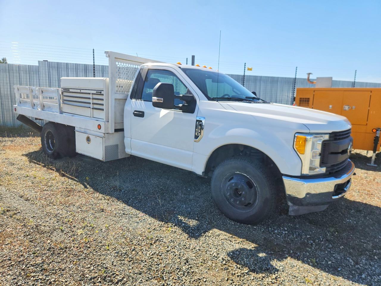 2017 Ford F350 Super Duty - Image 4