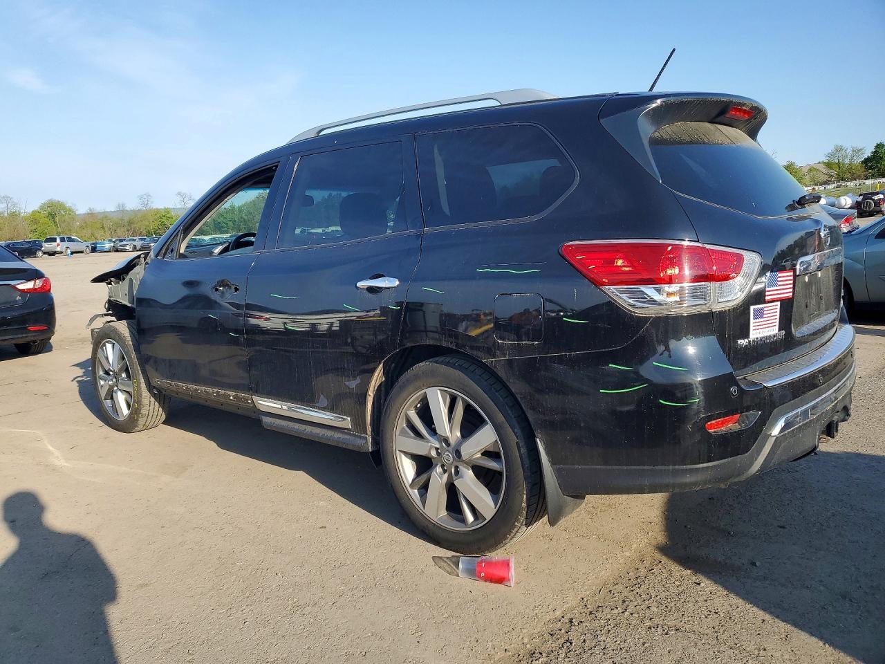 2015 Nissan Pathfinder S - Фото 2