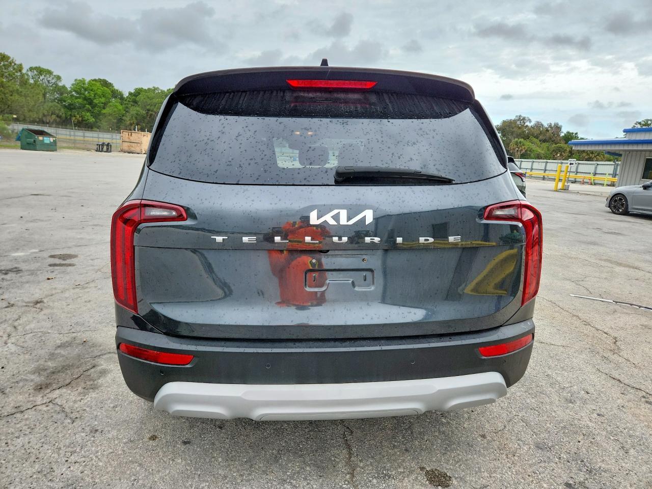 2022 Kia Telluride Lx - Image 6