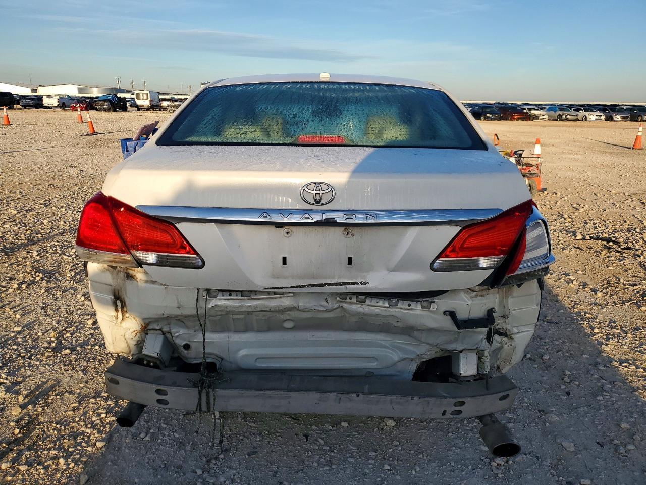 2011 Toyota Avalon Limited - Фото 6