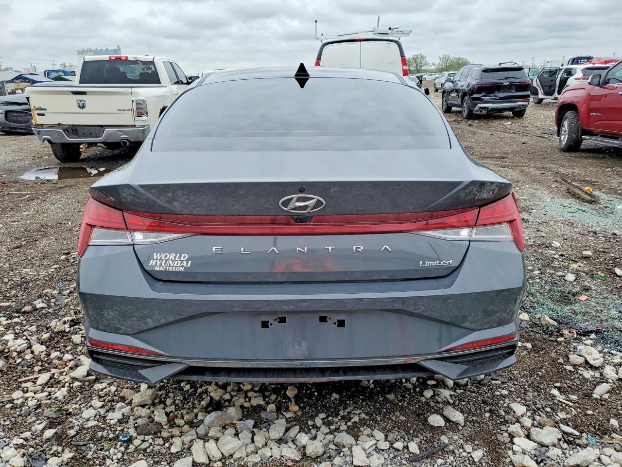 2023 Hyundai Elantra Limited - Image 6