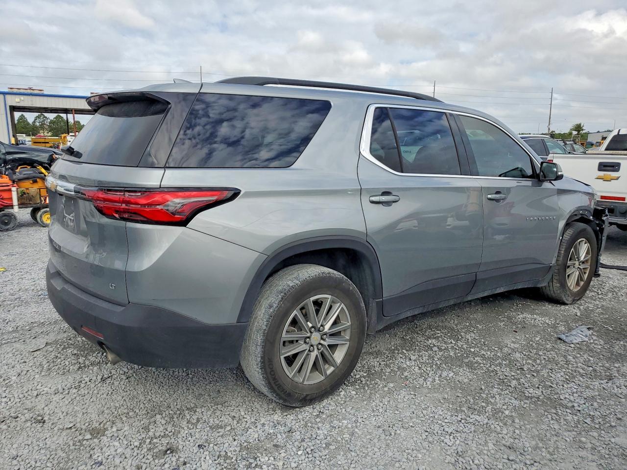 2023 Chevrolet Traverse Lt - Фото 3