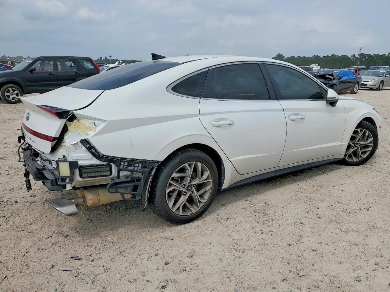 2020 Hyundai Sonata Sel - Image 3