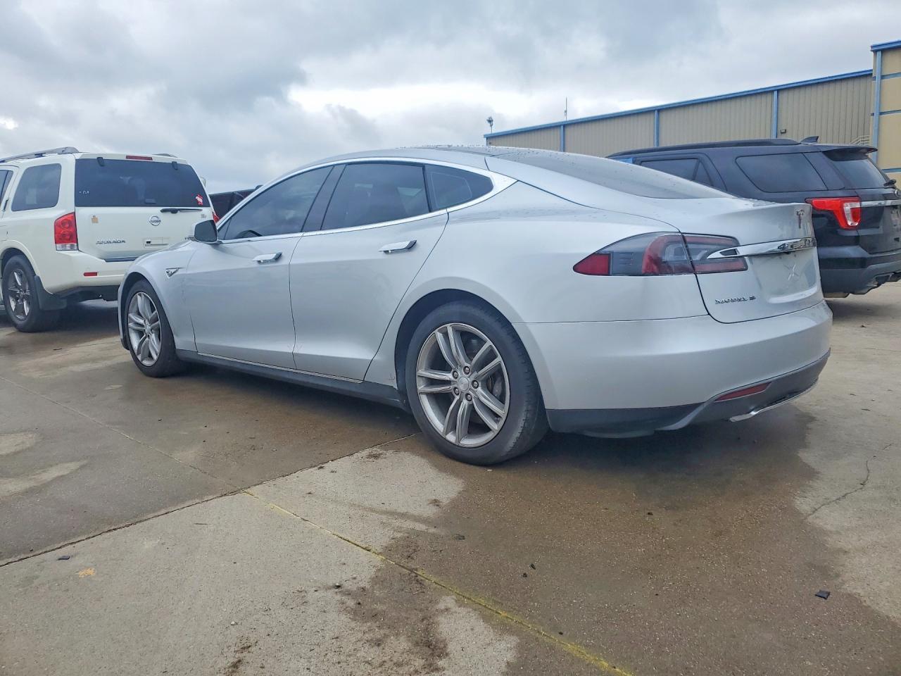 2013 Tesla Model S - Фото 2