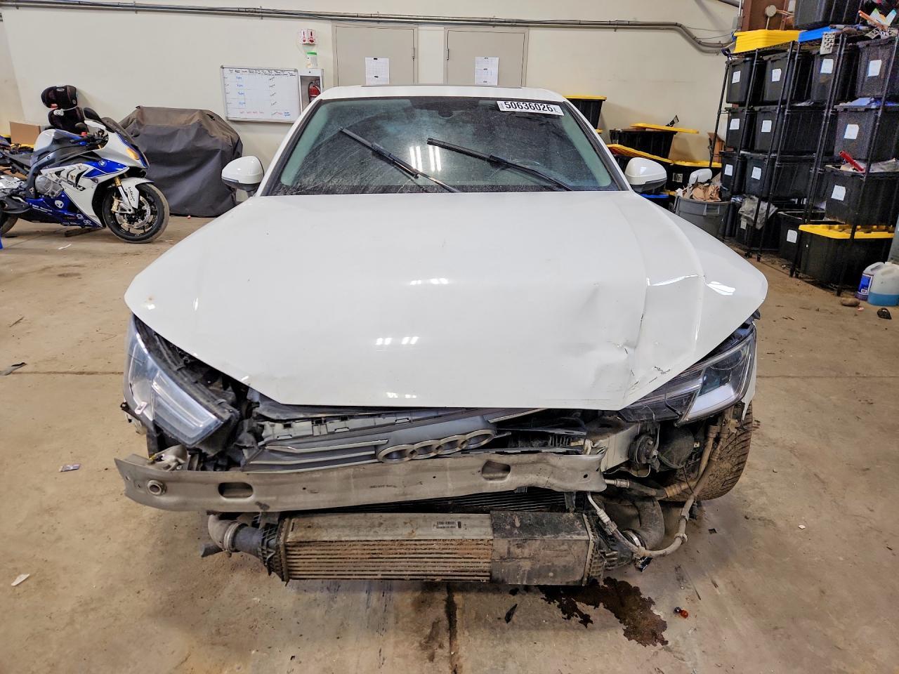 2017 Audi A4 2.0T Quattro 4Dr - Фото 5