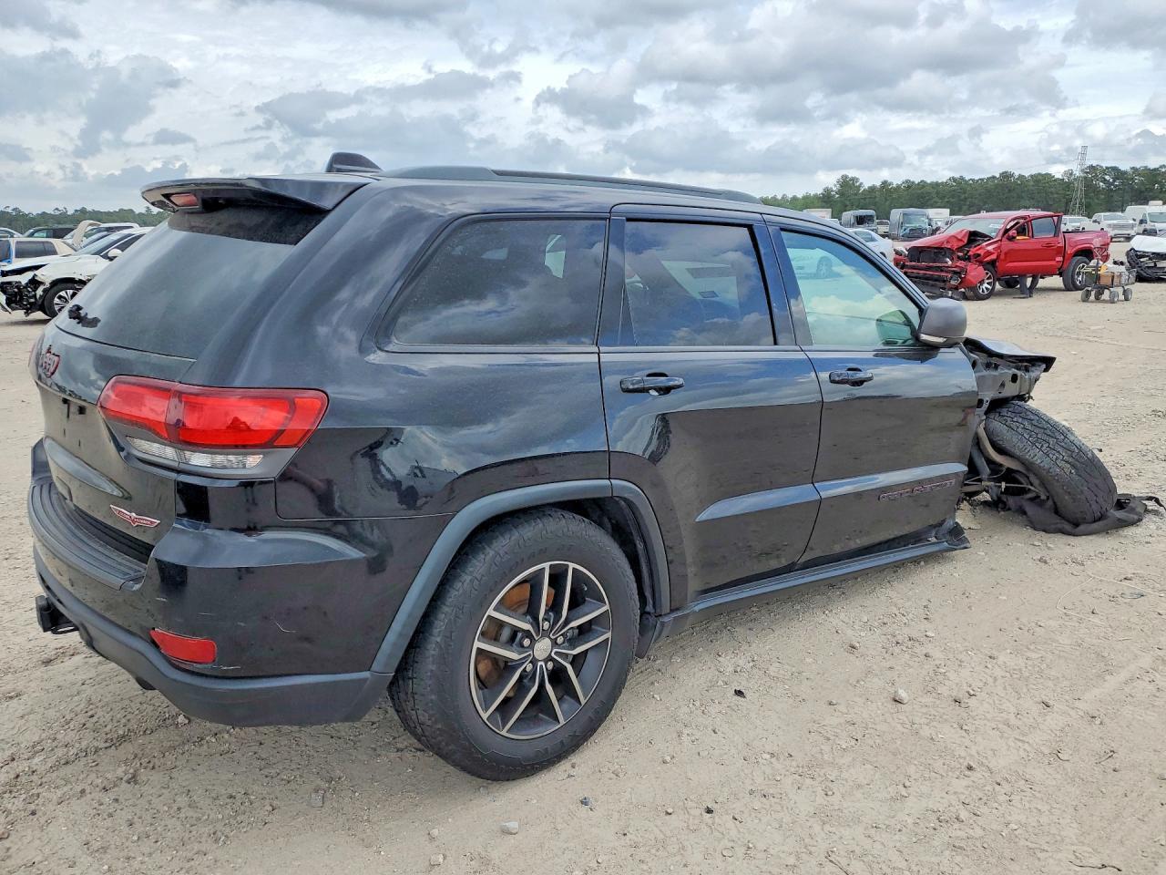 2018 Jeep Grand Cherokee Trailhawk - Фото 3