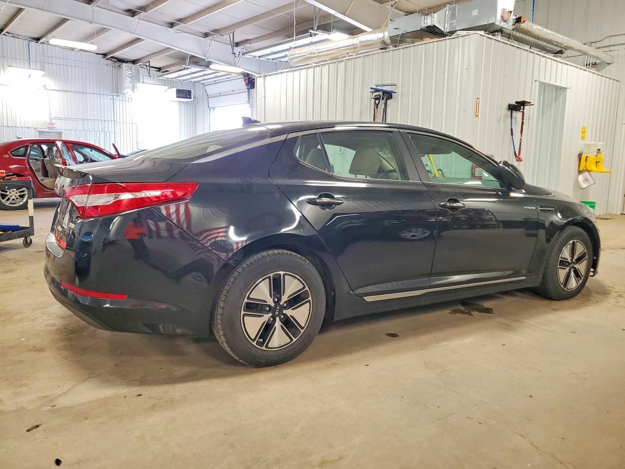 2013 Kia Optima Hybrid - Фото 3