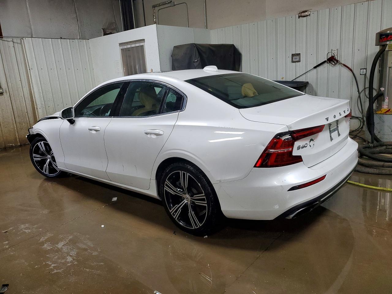 2019 Volvo S60 T6 Inscription - Фото 2