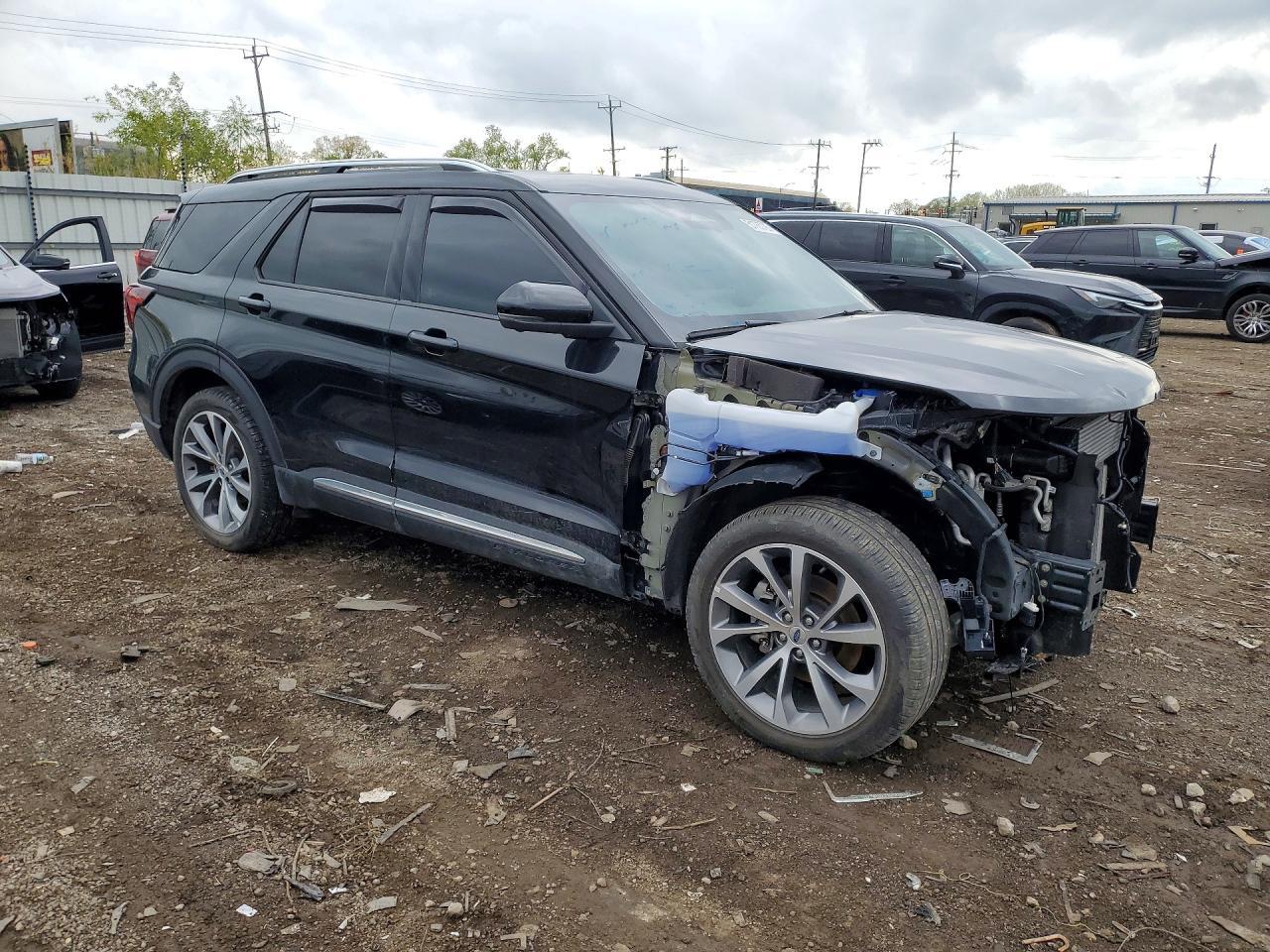 2025 Ford Explorer Platinum - Фото 4