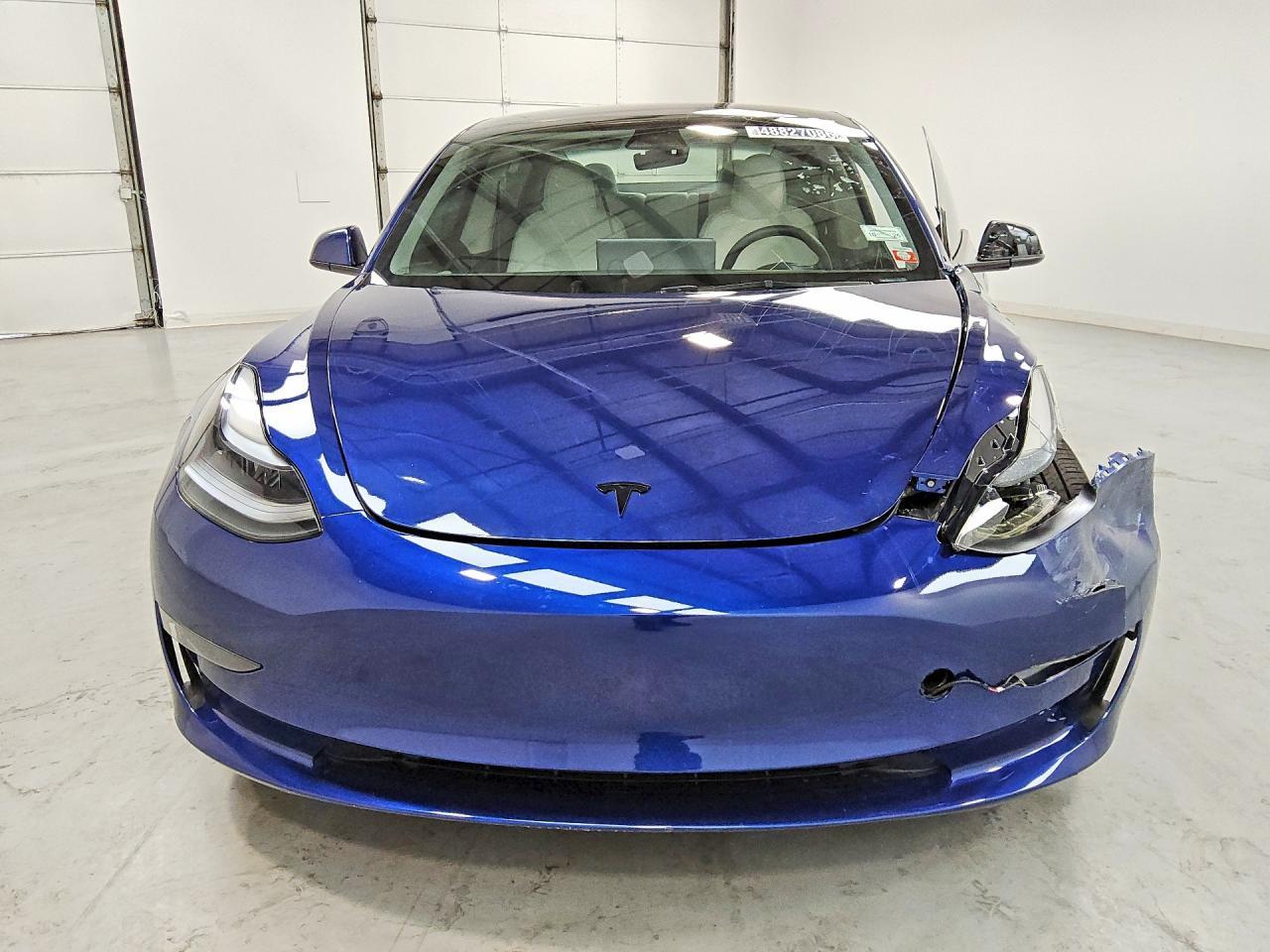 2023 Tesla Model 3 - Фото 5