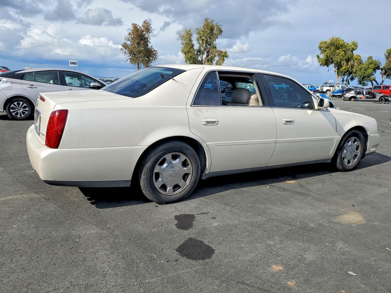 2002 Cadillac Deville - Image 3