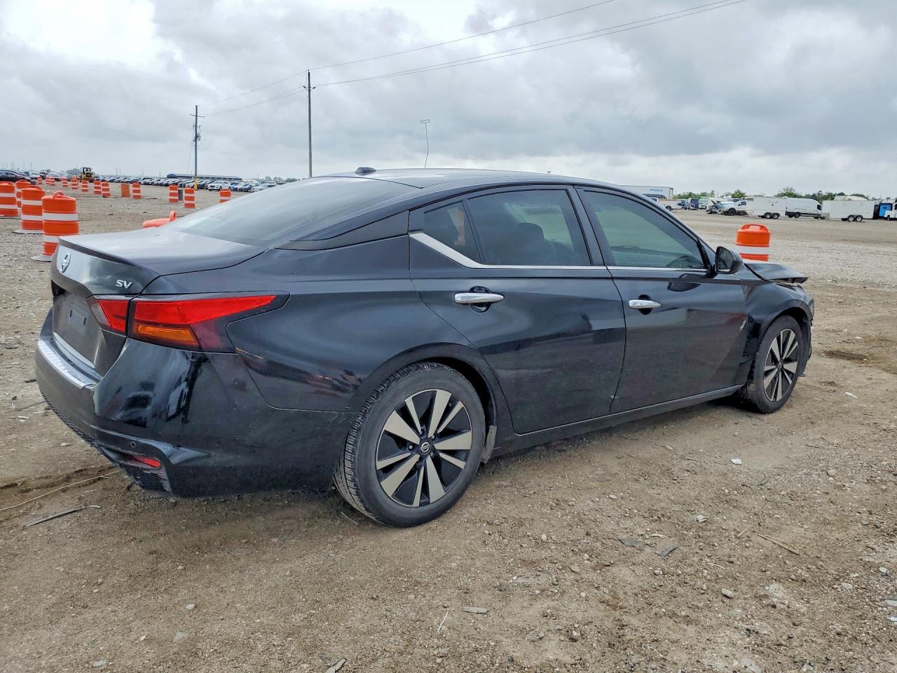 2022 Nissan Altima 2.5 Sv - Фото 3