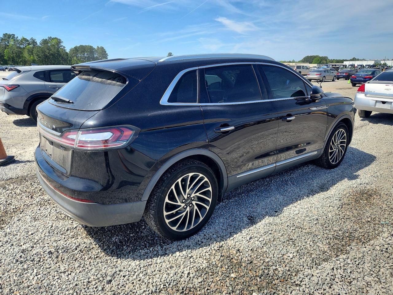 2020 Lincoln Nautilus Reserve - Image 3