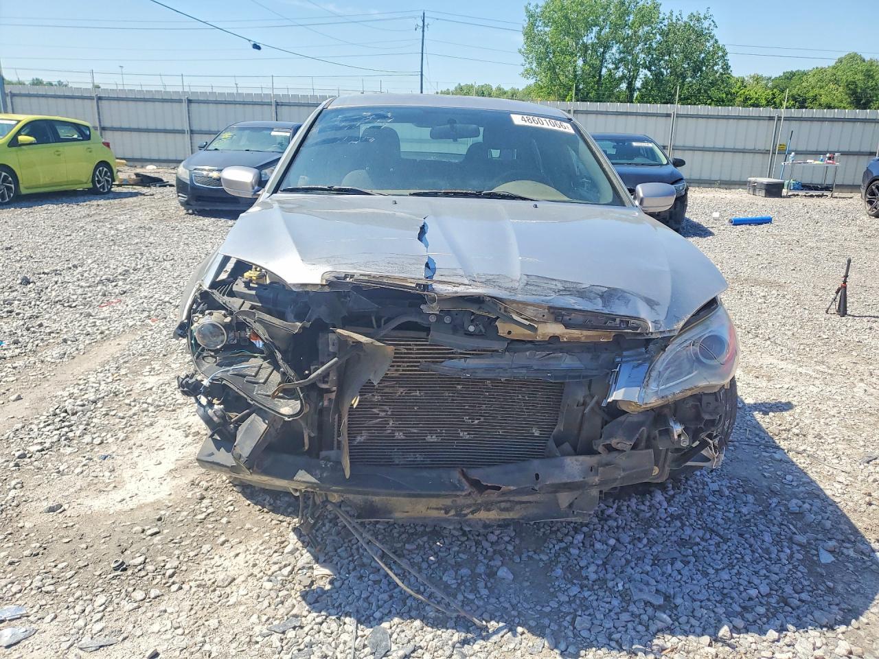 2013 Chrysler 200 Touring - Фото 5