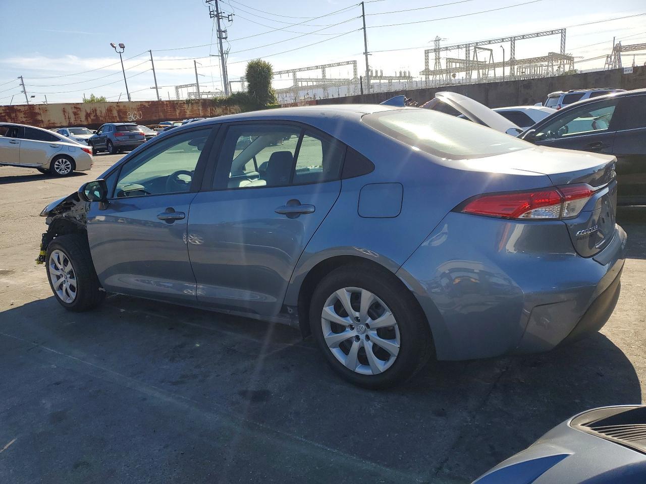 2023 Toyota Corolla Le - Image 2