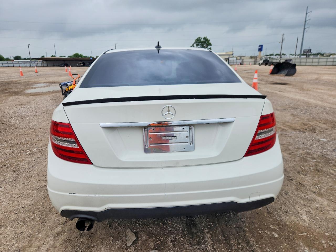2012 Mercedes-Benz C 250 - Image 6