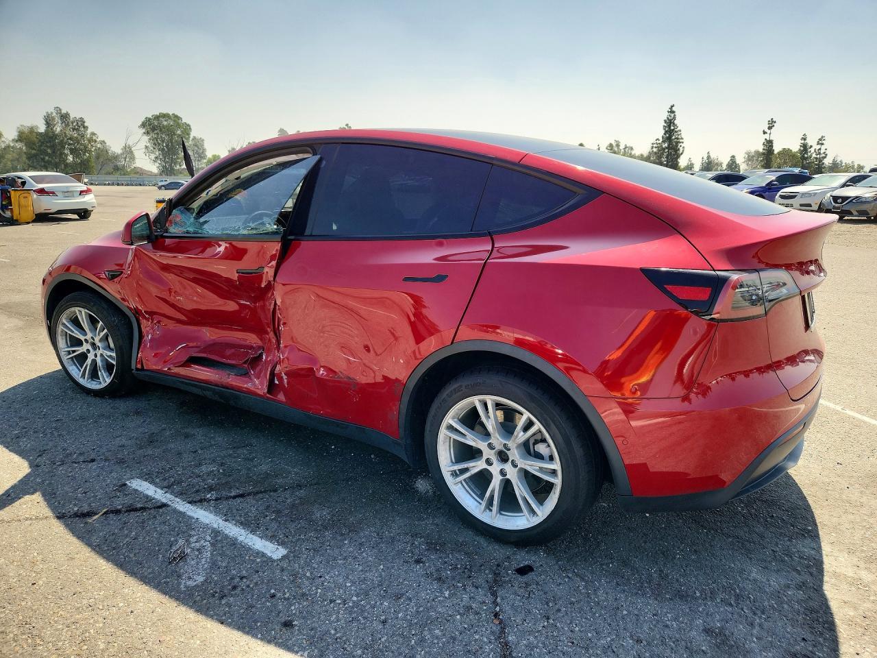 2022 Tesla Model Y - Image 2