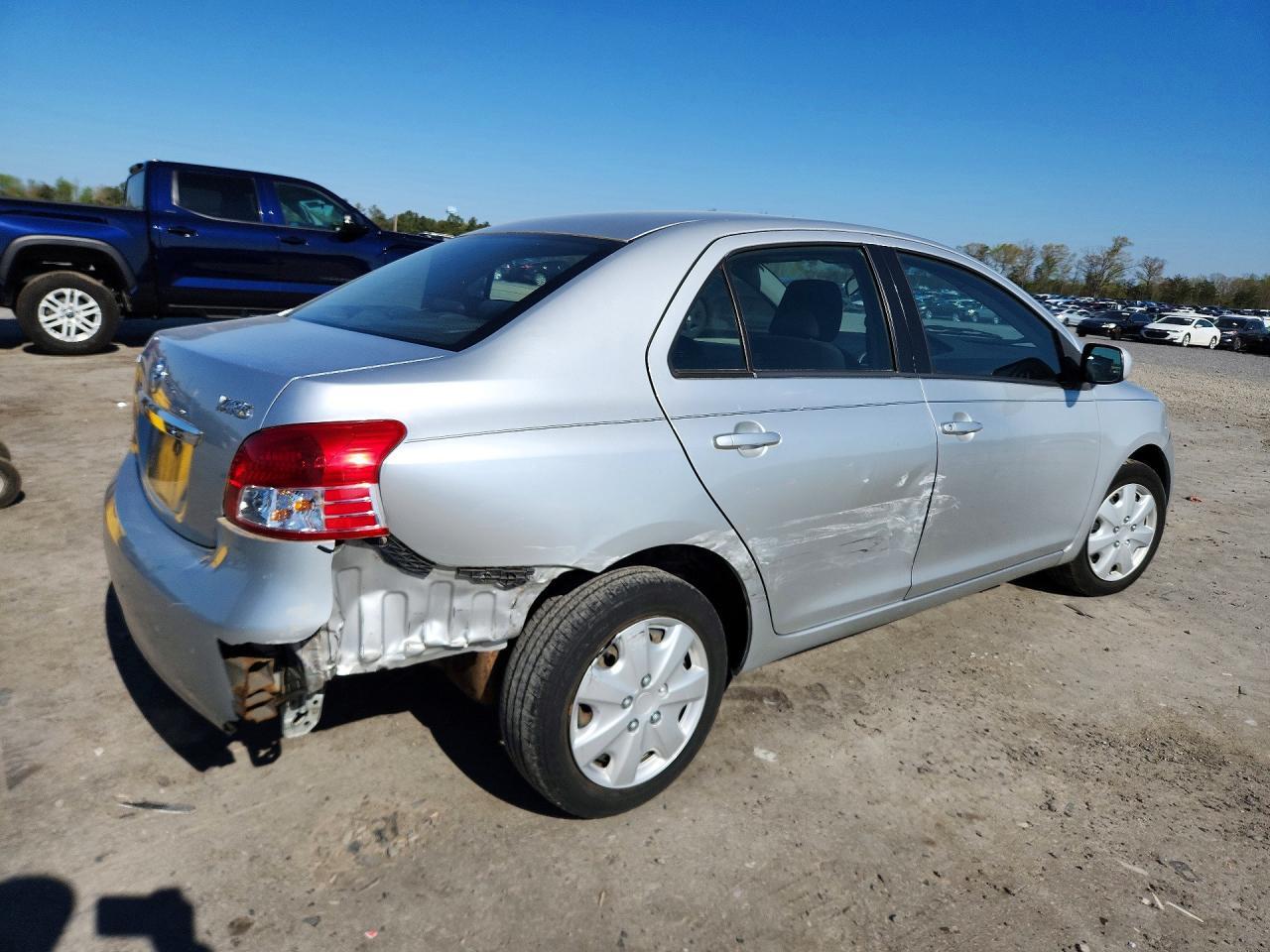 2007 Toyota Yaris Base - Image 3