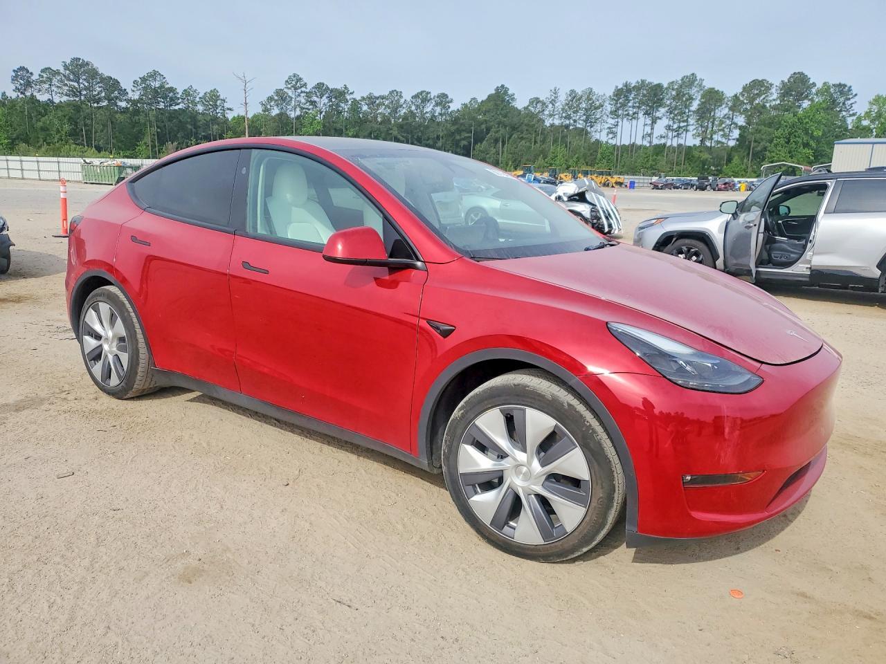 2023 Tesla Model Y - Фото 4