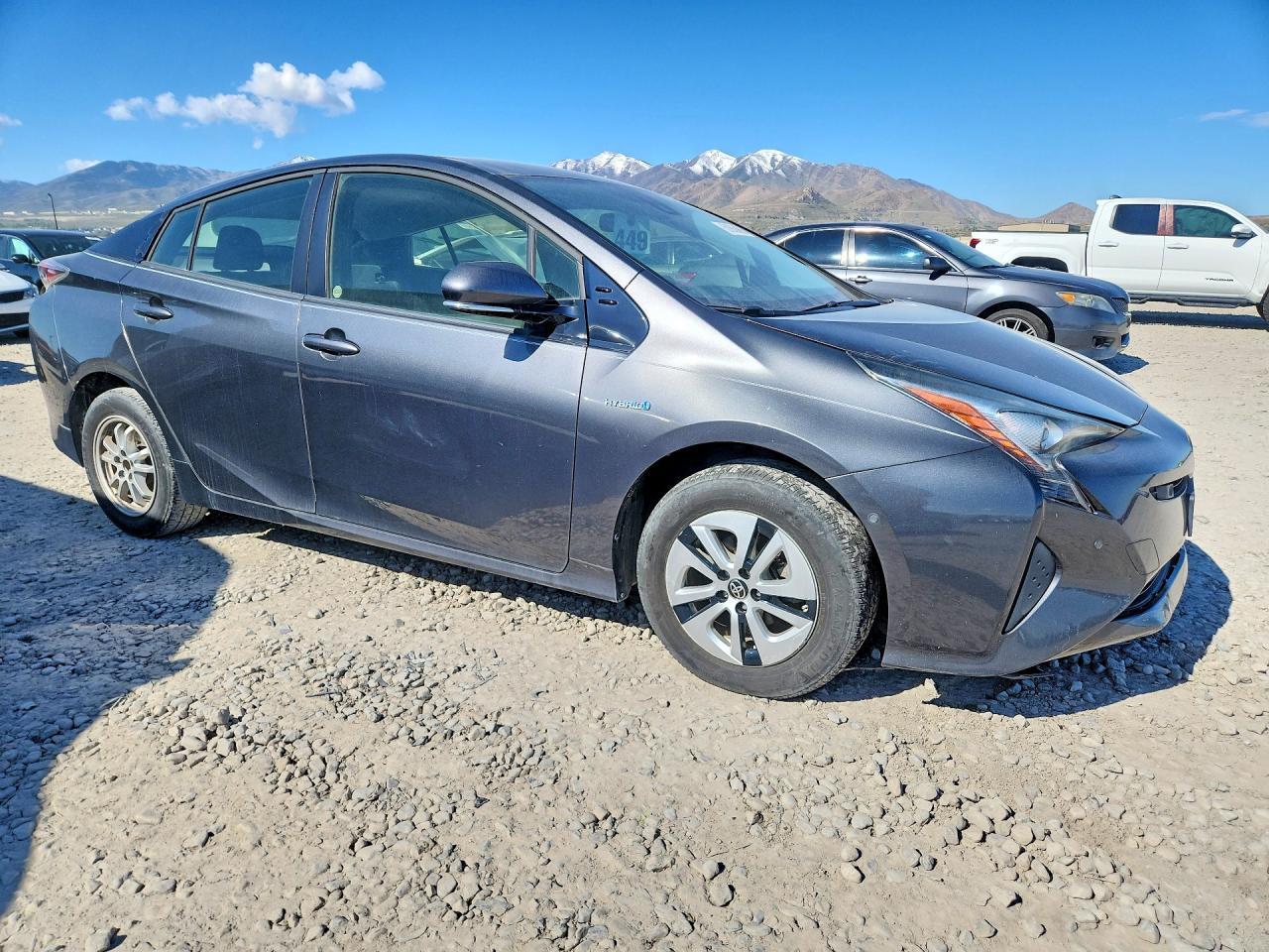 2017 Toyota Prius Two - Фото 4