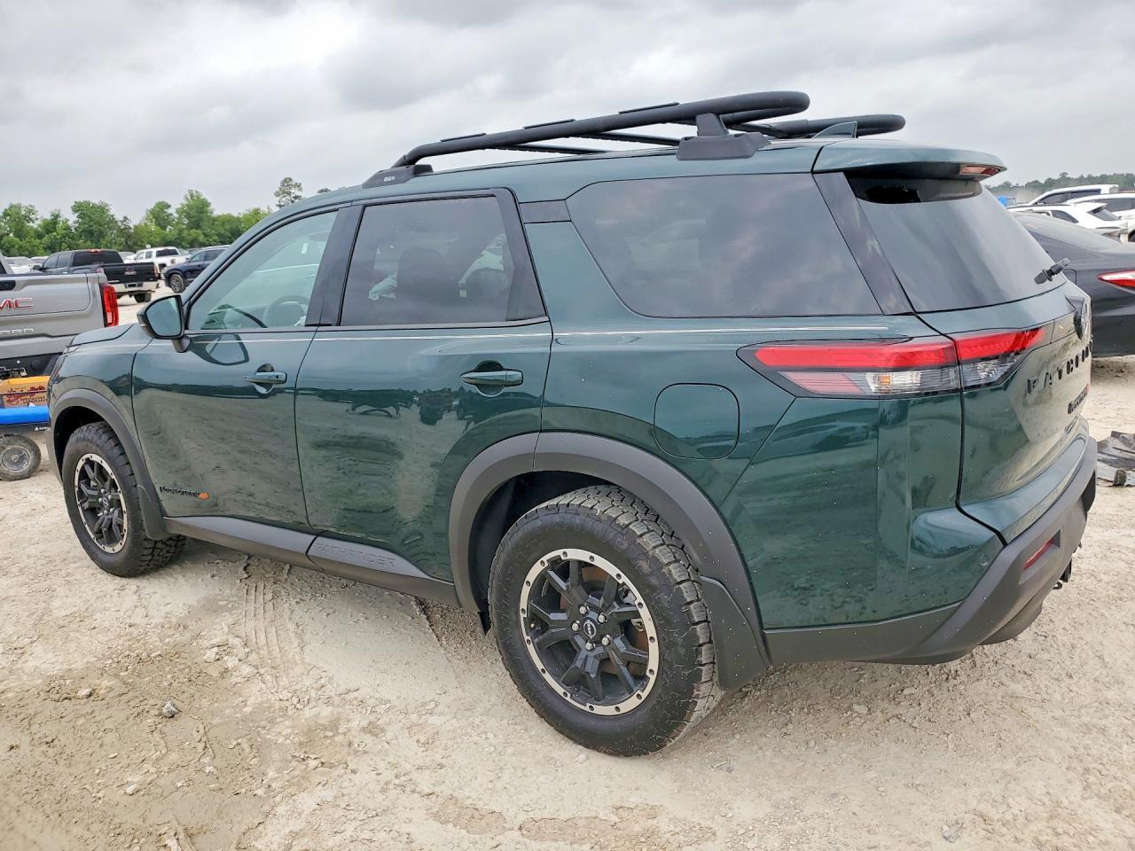 2025 Nissan Pathfinder Rock Creek - Image 2