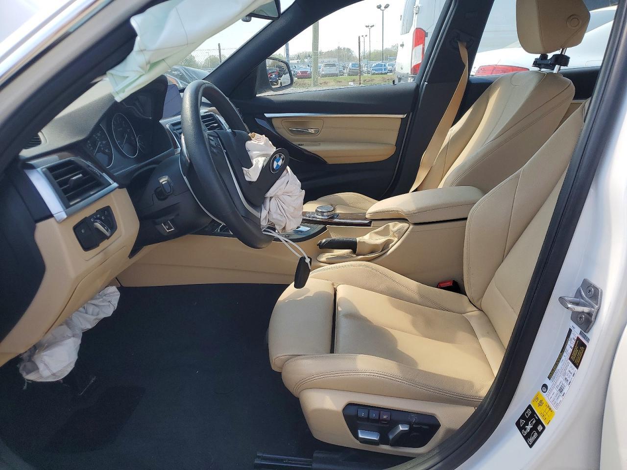 2017 BMW 330 Xi - Фото 7