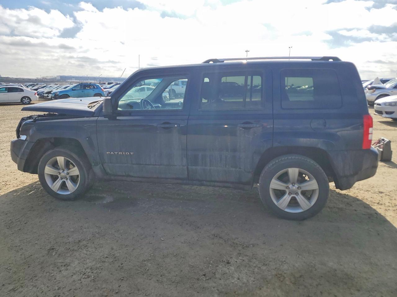 2016 Jeep Patriot Sport 4Dr 4W - Фото 2
