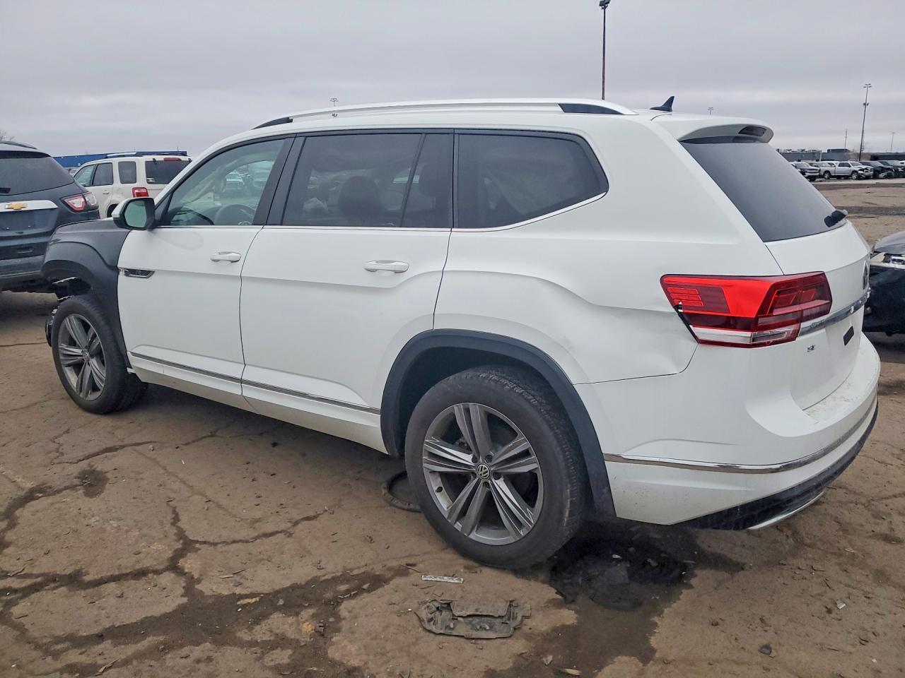 2018 Volkswagen Atlas Se - Фото 2