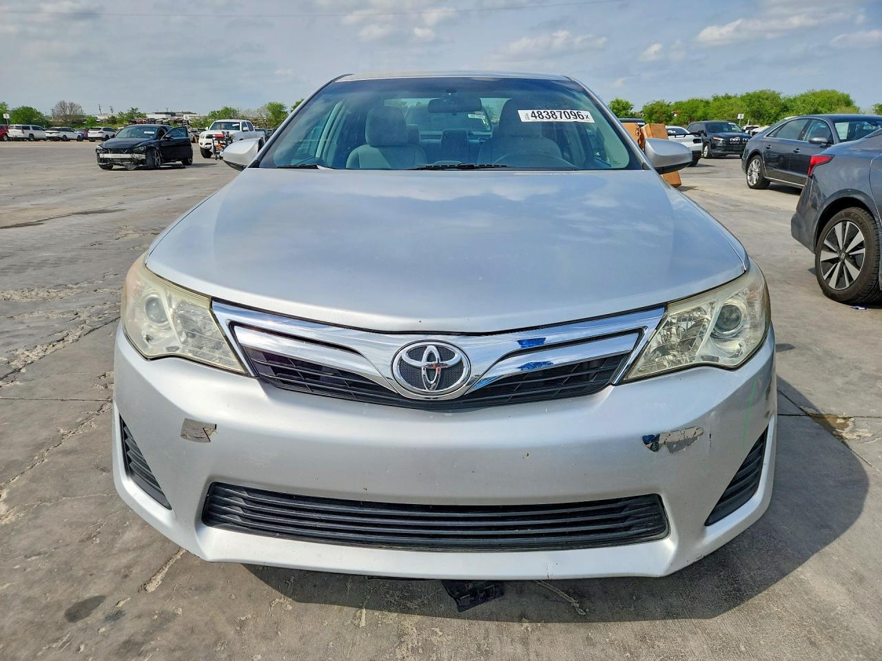 2013 Toyota Camry Le - Фото 5