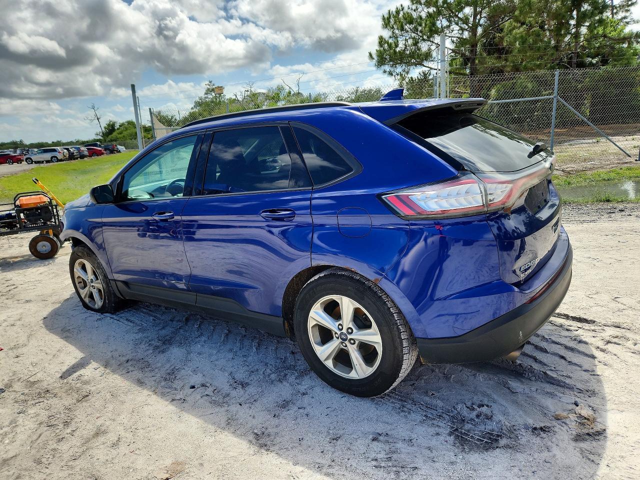 2015 Ford Edge Se - Фото 2