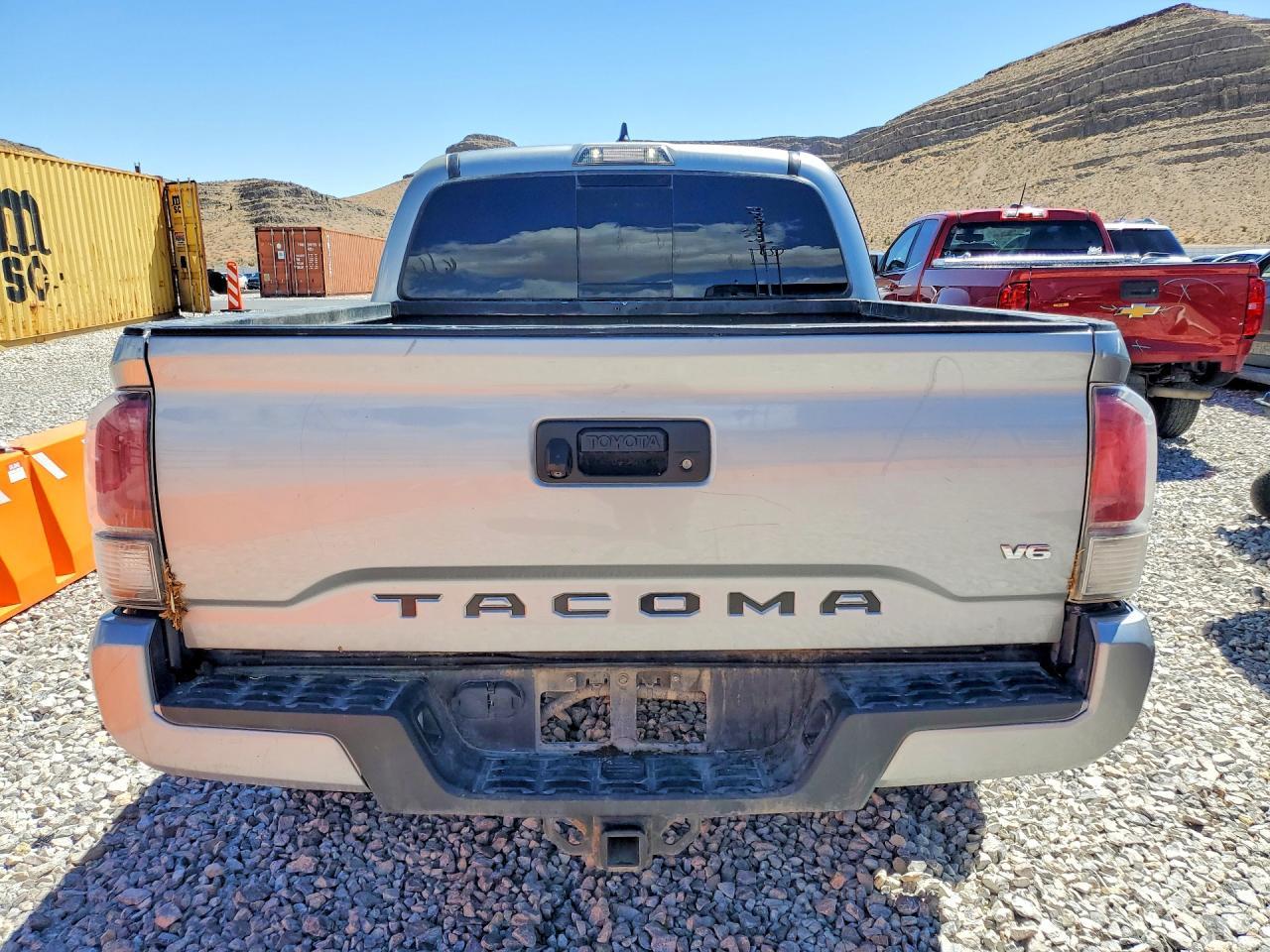 2017 Toyota Tacoma Trd Sport - Image 6