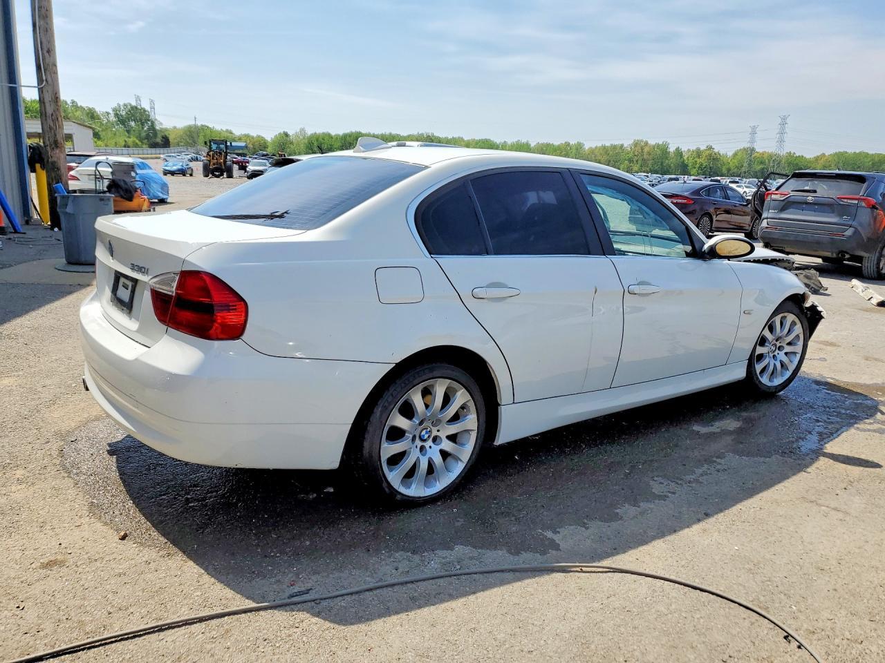 2006 BMW 330 I - Фото 3