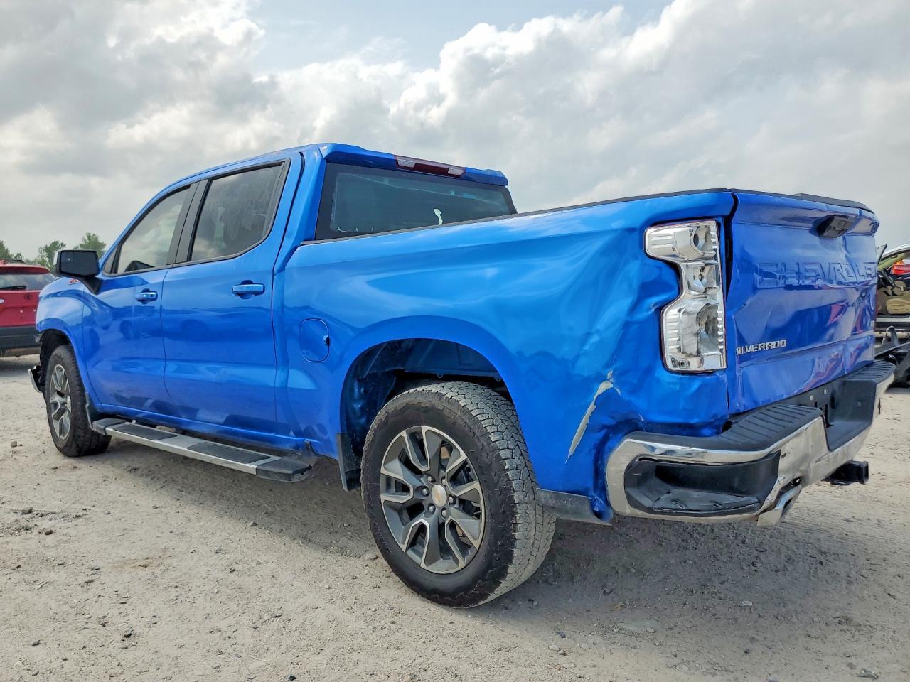 2025 Chevrolet Silverado K1500 Lt - Image 2