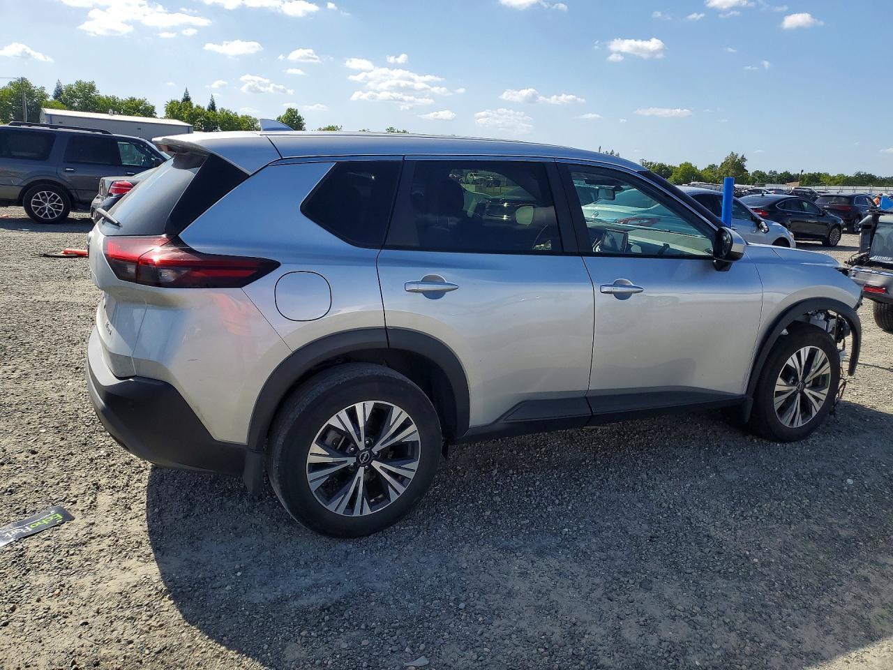 2023 Nissan Rogue Sv - Фото 3