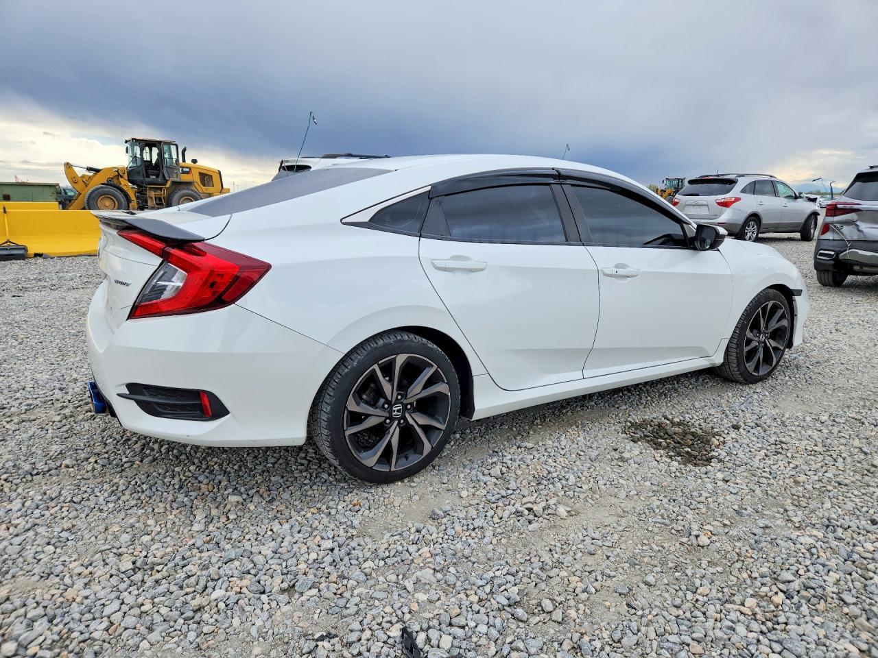 2020 Honda Civic Sport - Фото 3
