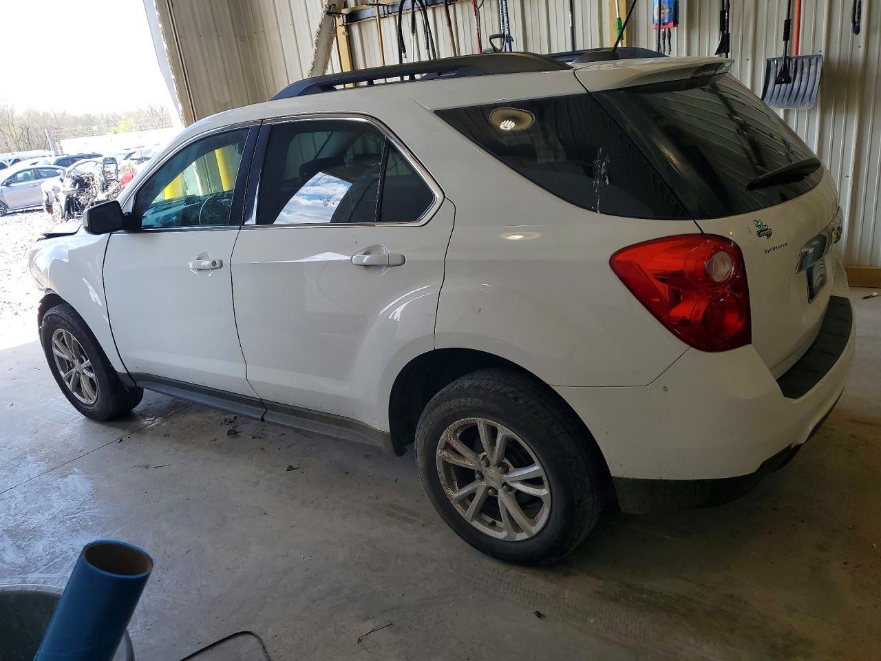 2015 Chevrolet Equinox Lt - Image 2