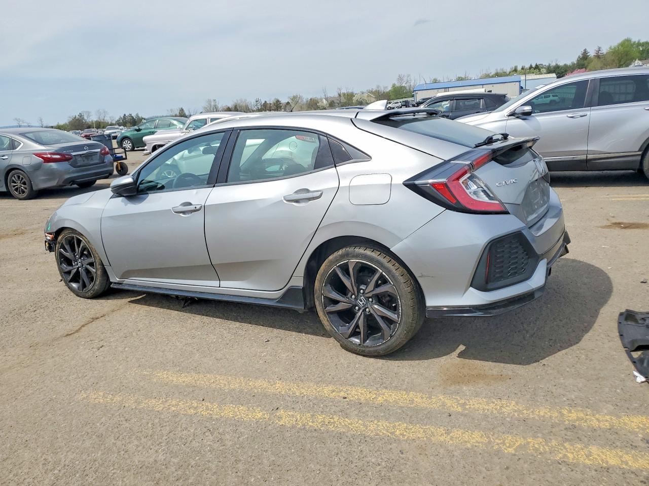 2018 Honda Civic Sport - Фото 2