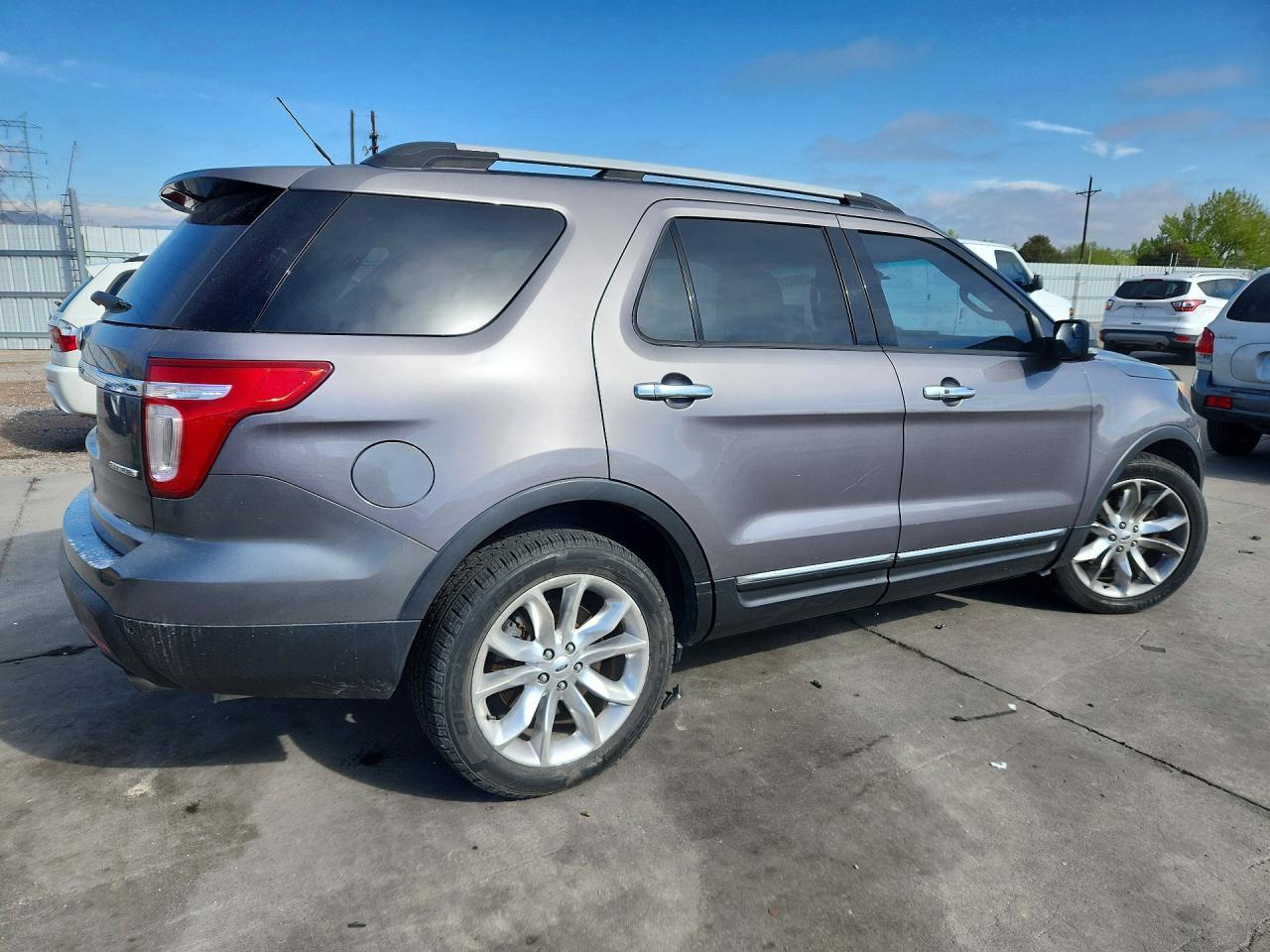 2013 Ford Explorer Limited - Image 3