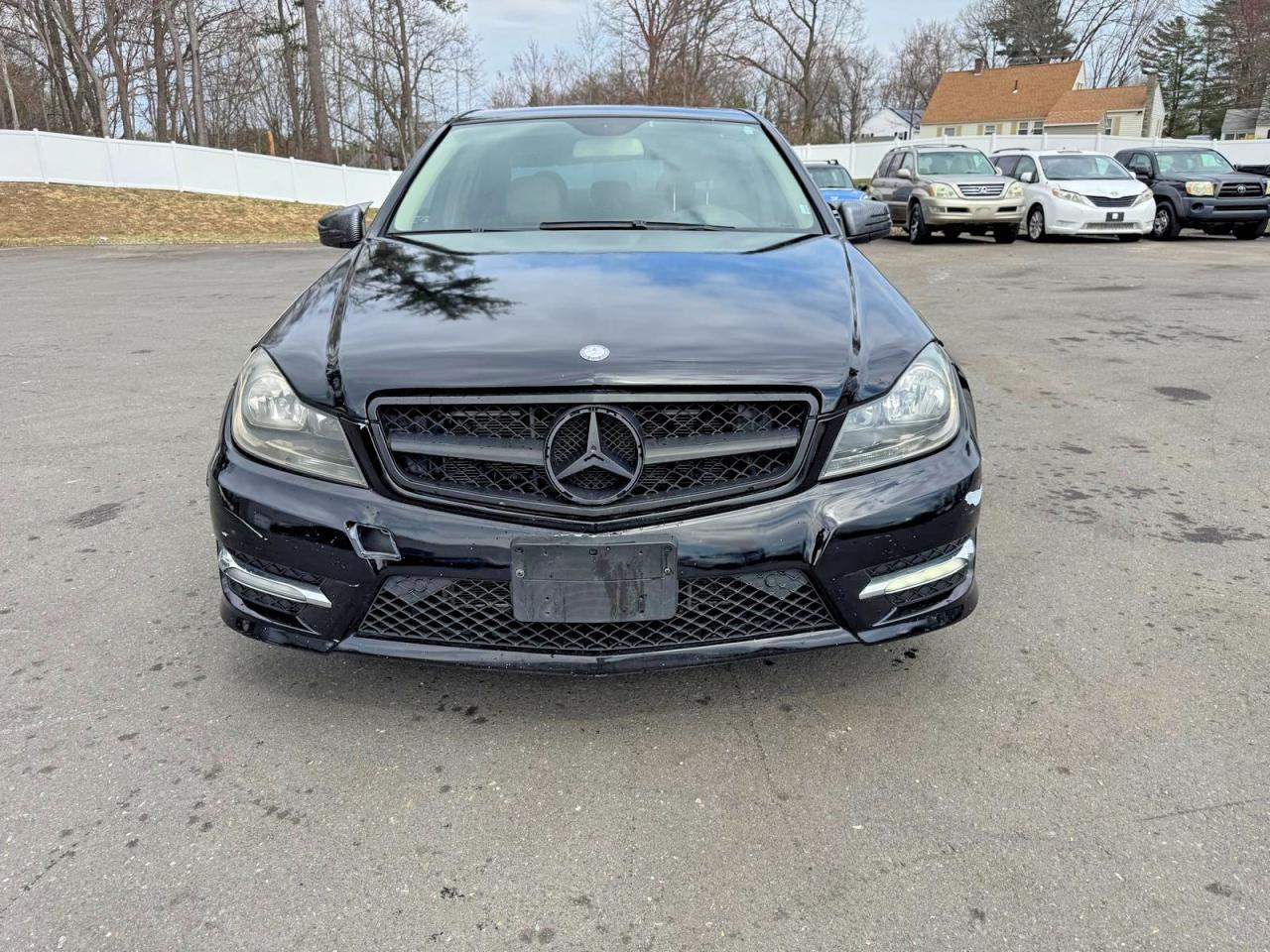 2013 Mercedes-Benz C 300 4Matic - Image 5