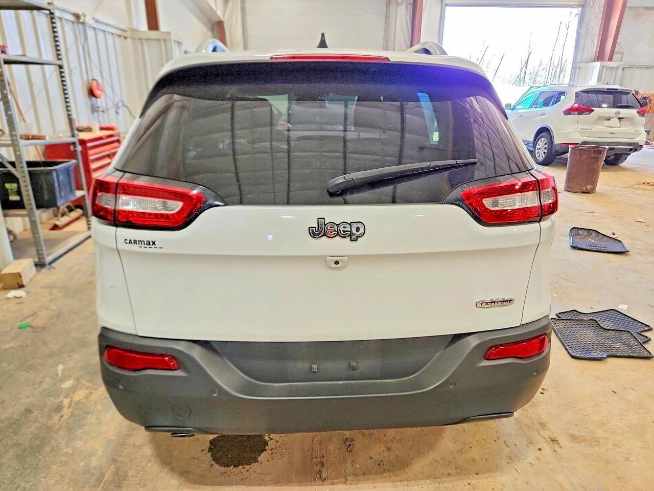 2017 Jeep Cherokee Latitude - Фото 6