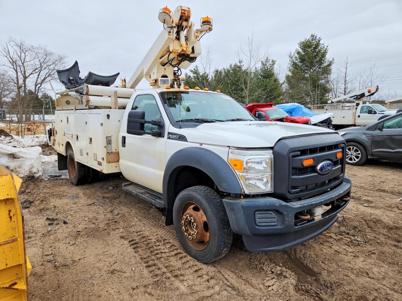 2015 Ford F450 Super Duty - Фото 4