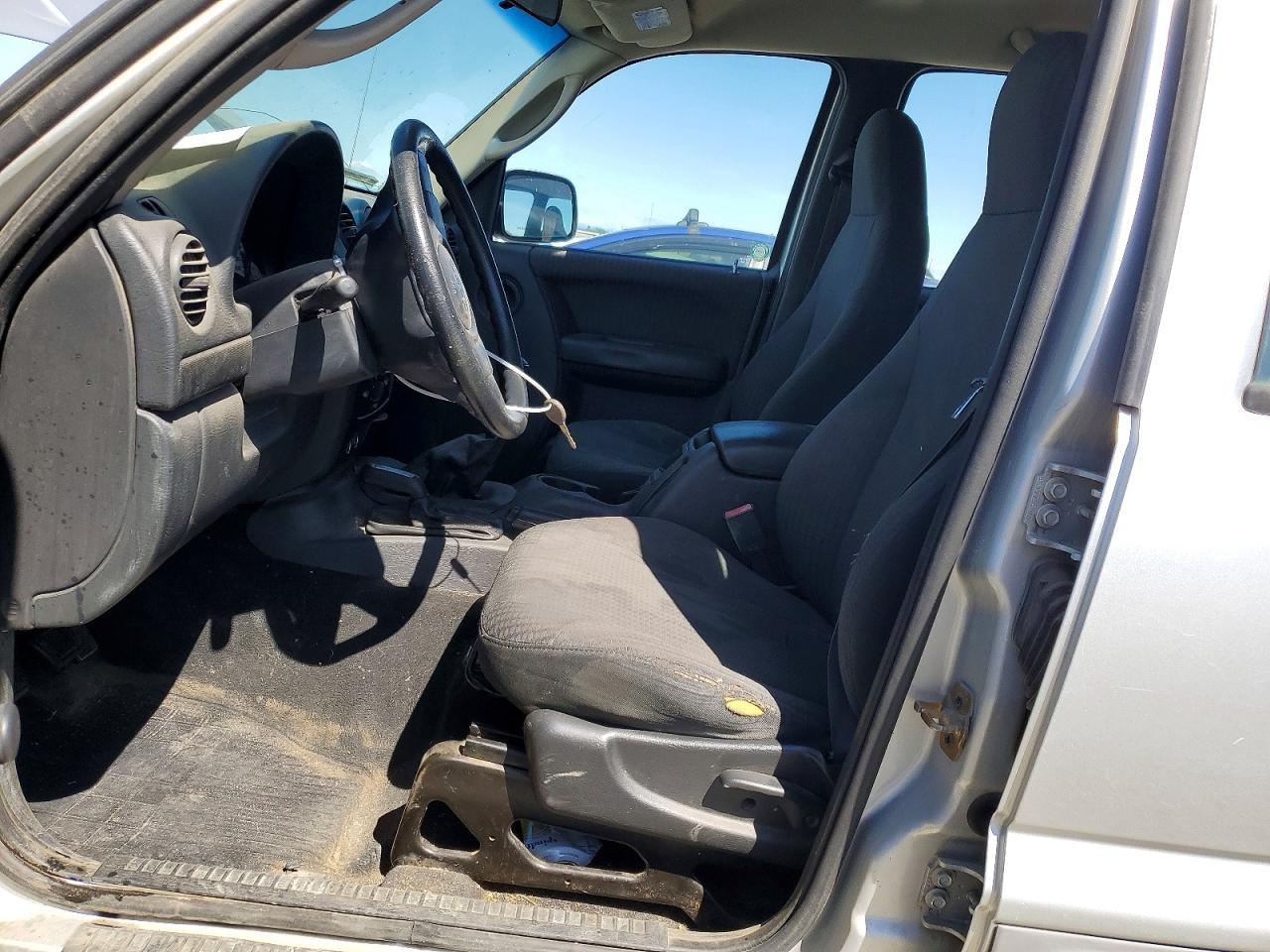 2002 Jeep Liberty Sport - Фото 7