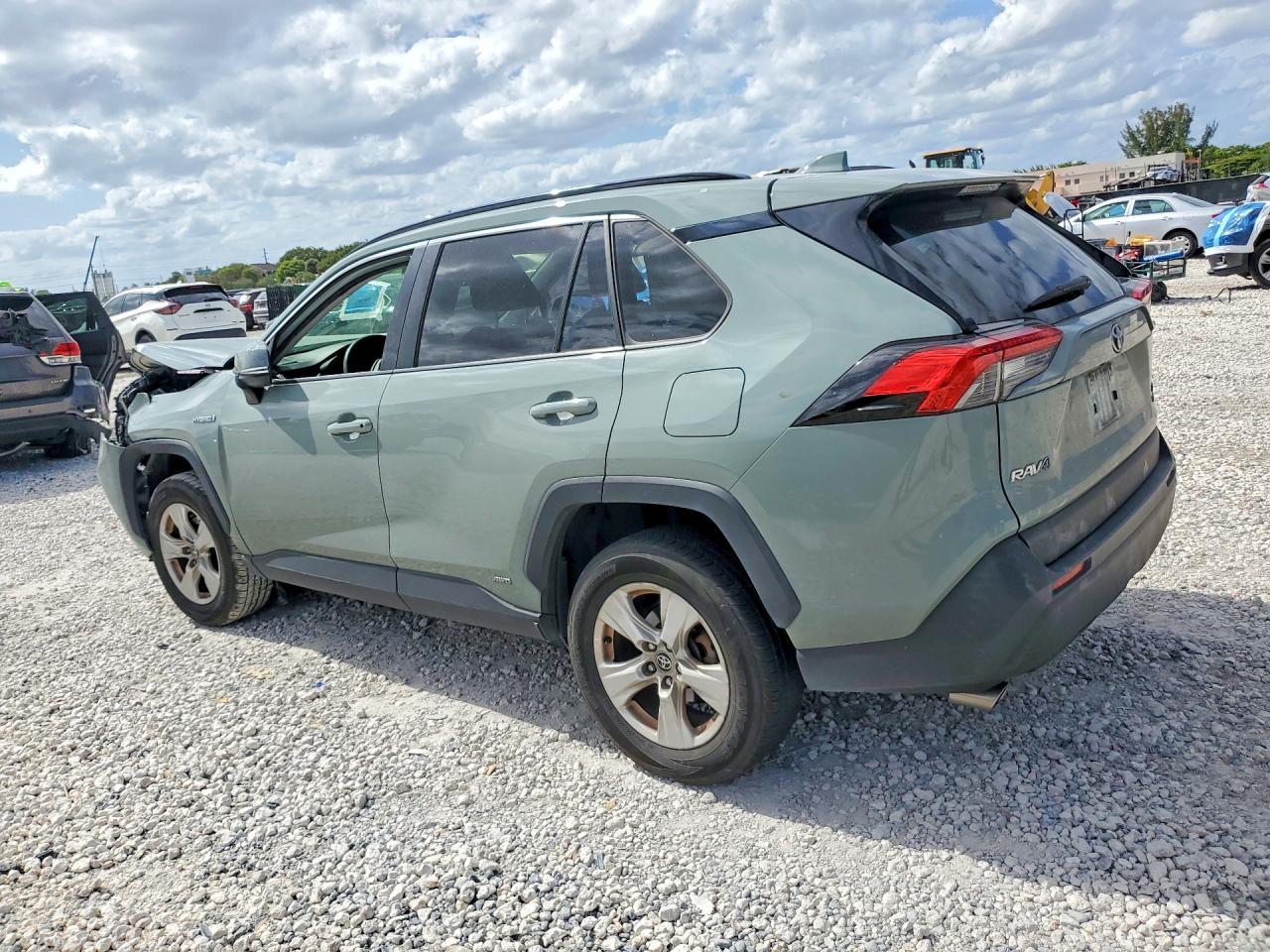 2020 Toyota Rav4 Hybrid Xle - Фото 2