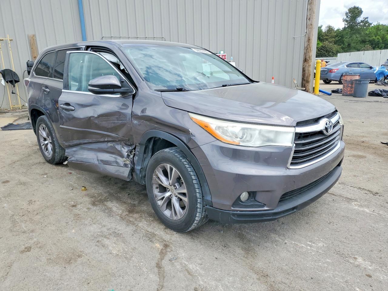 2014 Toyota Highlander Le Plus - Фото 4