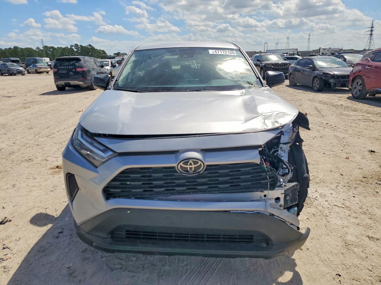 2025 Toyota Rav4 Le - Фото 5