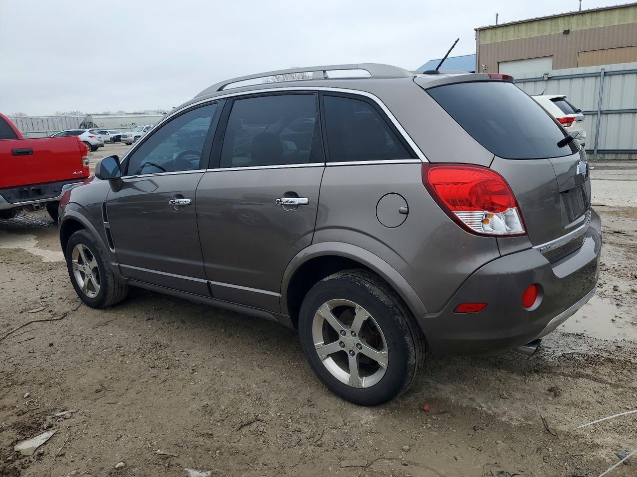 2012 Chevrolet Captiva Sport - Image 2